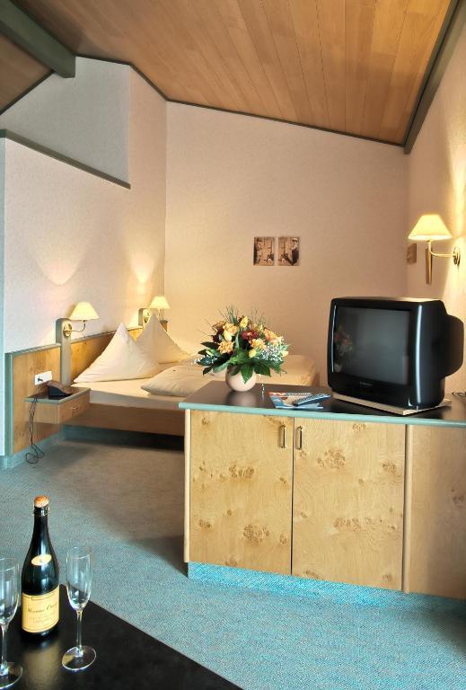 Landhotel Henkenhof Willingen ヴィリンゲン 部屋 写真