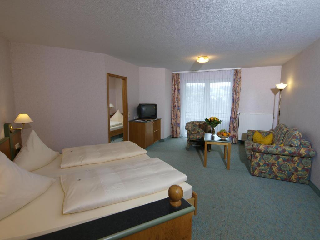 Landhotel Henkenhof Willingen ヴィリンゲン エクステリア 写真