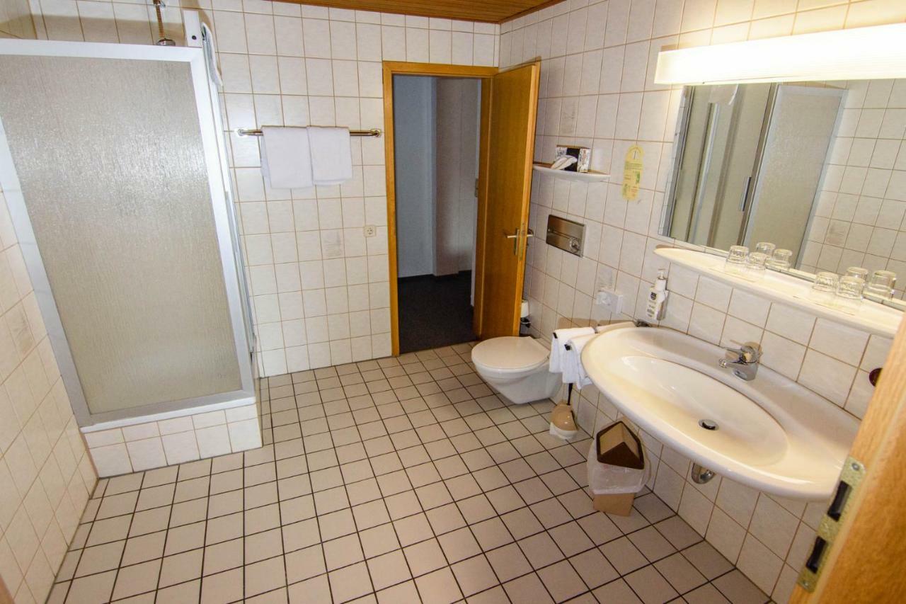 Landhotel Henkenhof Willingen ヴィリンゲン エクステリア 写真